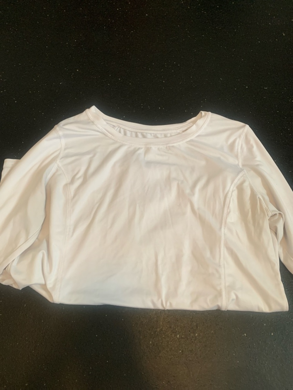 Beyond Scrubs Women's White Long Sleeve Crewneck scrubs layer - large